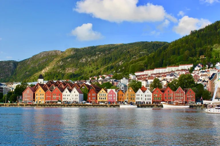 Three Capitals, Countryside and Fjords - Photo 2